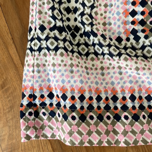 Breezy cotton blouse, great pattern, J. crew. Sz 00 - Picture 3 of 7